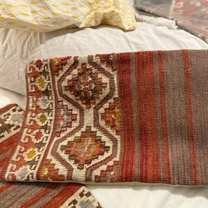 Pottery Barn Vintage Mahal Wool Lumbar Kilim Pillow Cover, 12 X 24, 2009